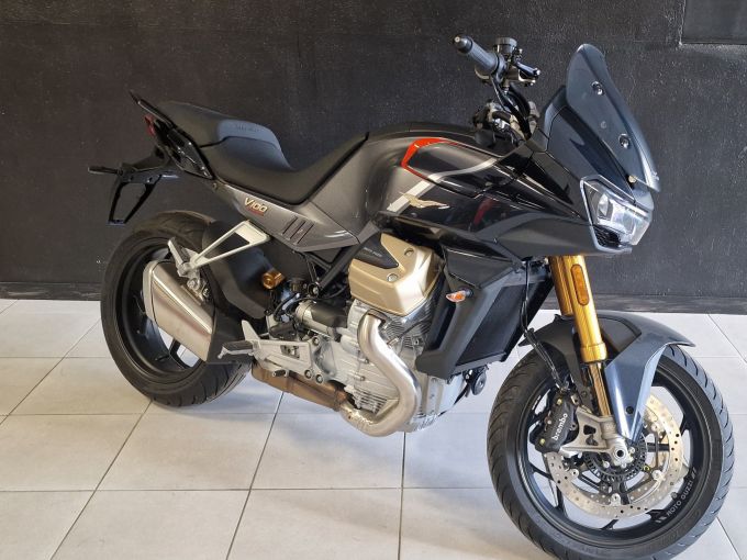 MOTO GUZZI V100  MANDELLO 4