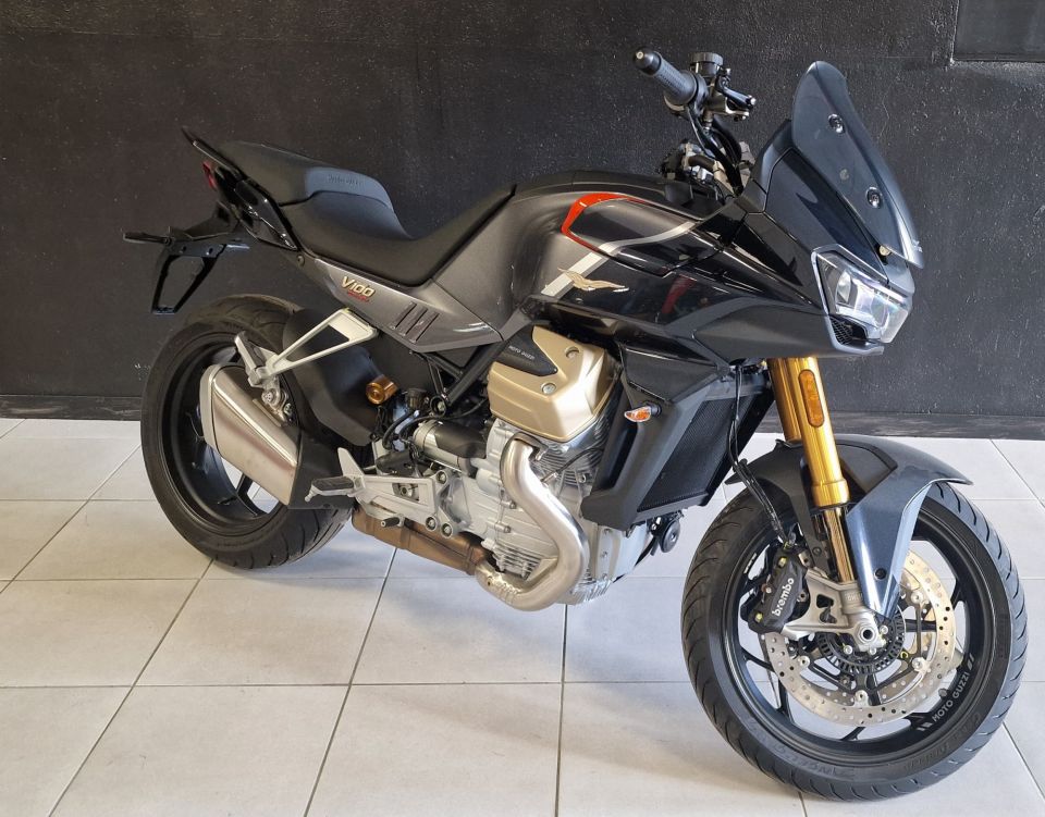 MOTO GUZZI V100  MANDELLO 4