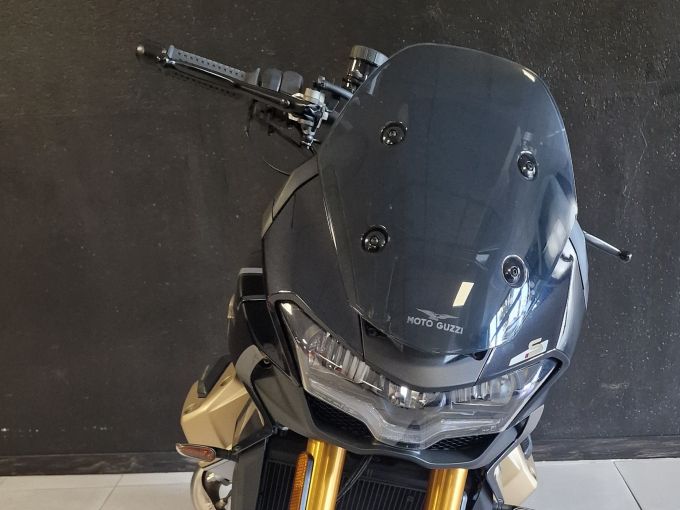 MOTO GUZZI V100  MANDELLO 4