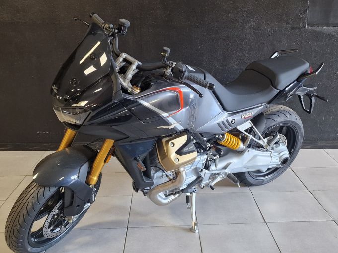 MOTO GUZZI V100  MANDELLO 4