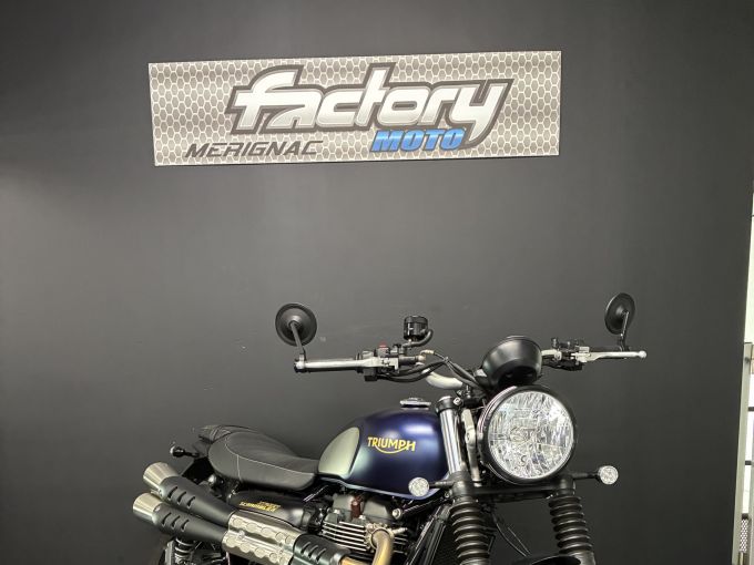 TRIUMPH STREET SCRAMBLER  900 4