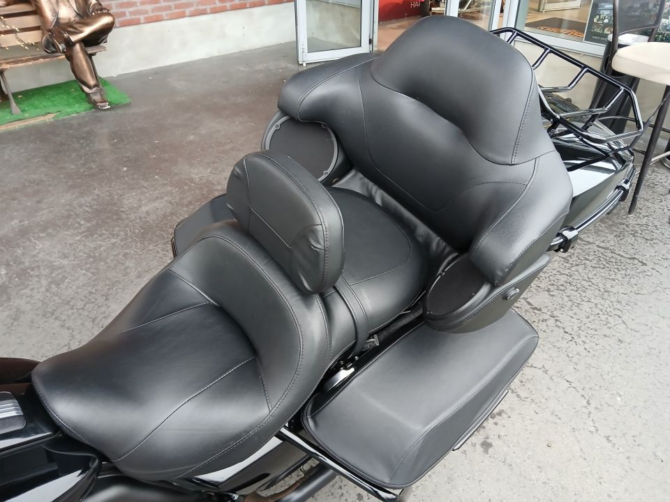 HARLEY-DAVIDSON TOURING ELECTRA GLIDE 1868 ULTRA LIMITED 4