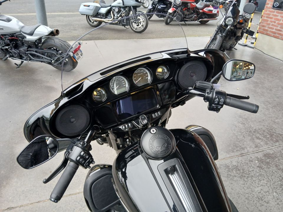 HARLEY-DAVIDSON TOURING ELECTRA GLIDE 1868 ULTRA LIMITED 4