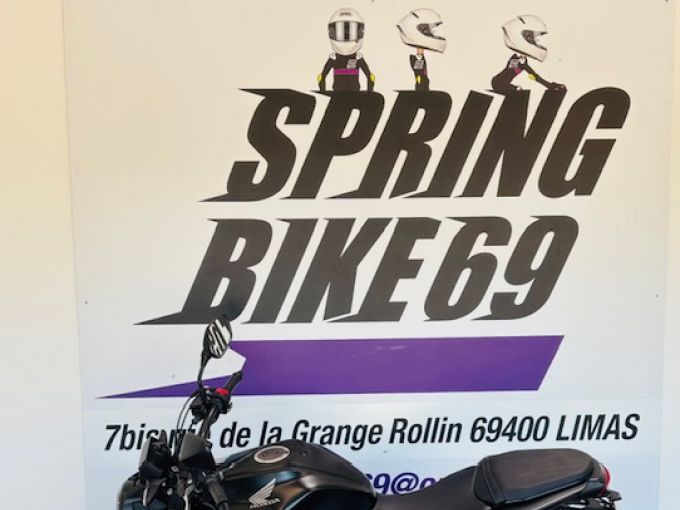 HONDA CB 125 R 4