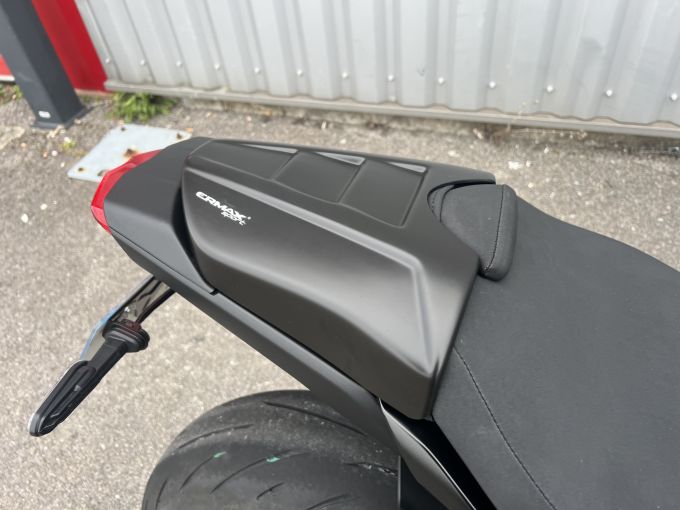 YAMAHA MT-10 4
