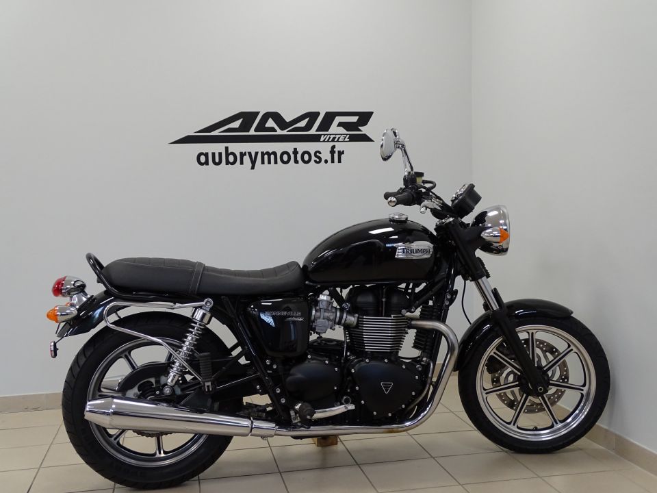 TRIUMPH BONNEVILLE 865 SE 4