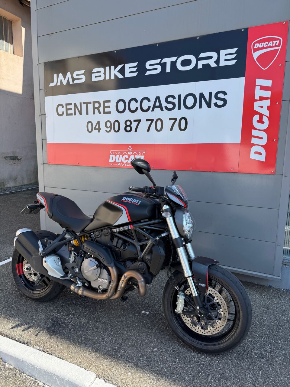 DUCATI MONSTER 821 4