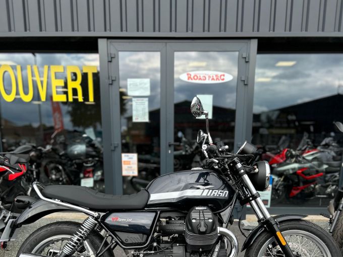 MOTO GUZZI V7 SPECIAL 4