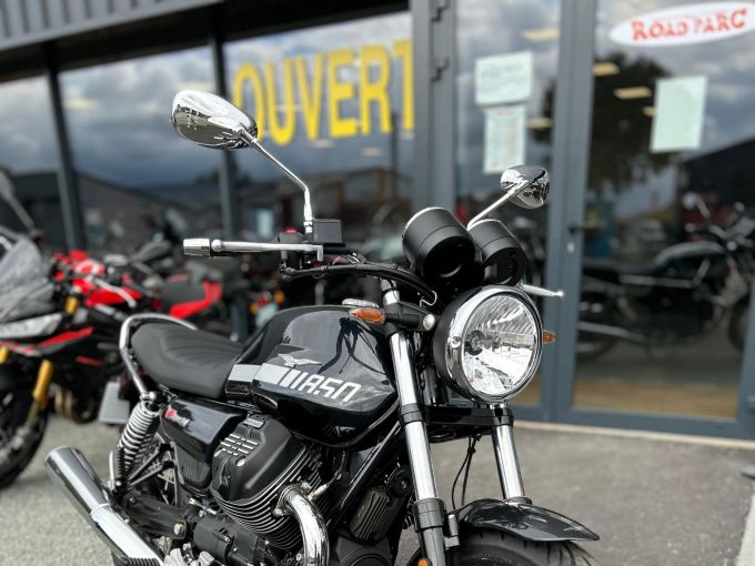 MOTO GUZZI V7 SPECIAL 4