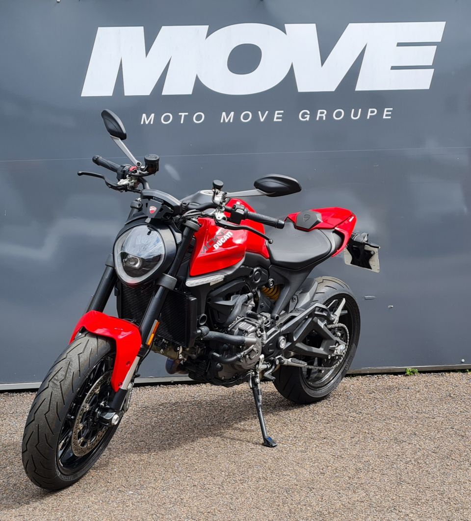 DUCATI MONSTER 937 + 4