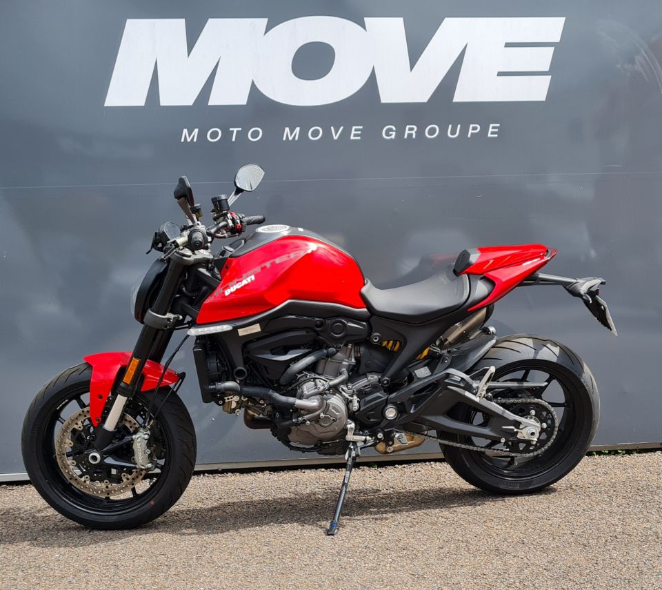 DUCATI MONSTER 937 + 4