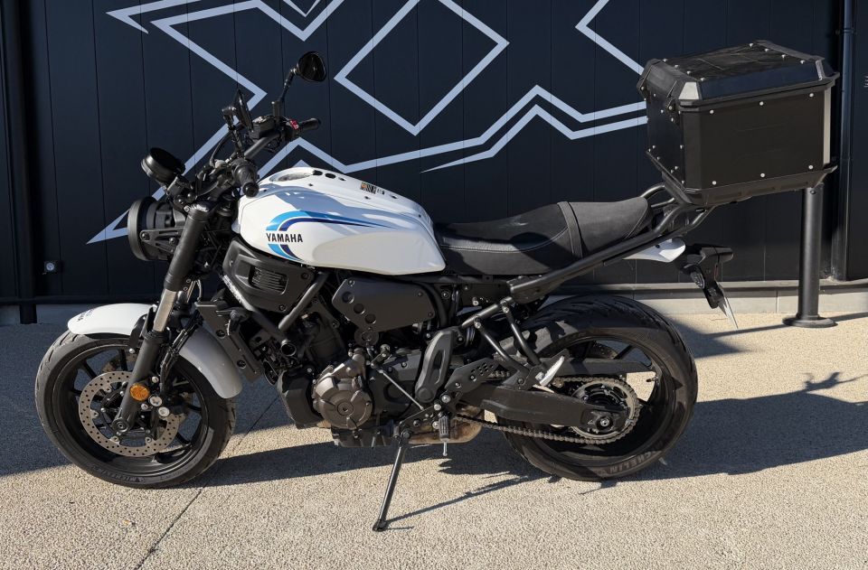 YAMAHA XSR 700 4