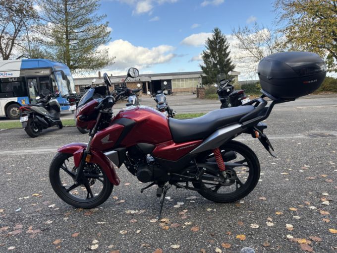 HONDA CB125F 4