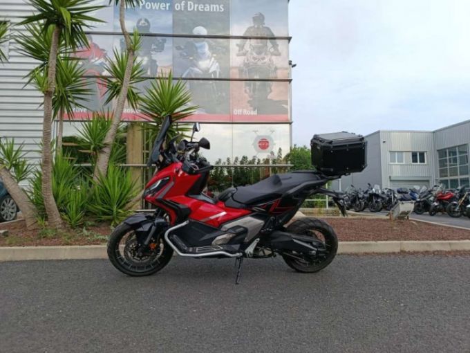 HONDA X-ADV 750 4