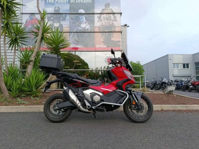 HONDA X-ADV 750 4