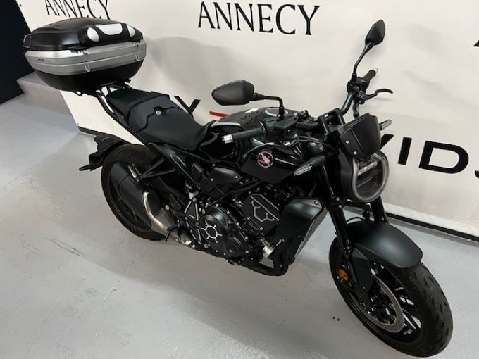 HONDA CB 1000 RA 4