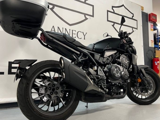 HONDA CB 1000 RA 4