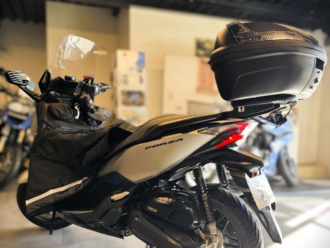 HONDA NSS FORZA 125 4