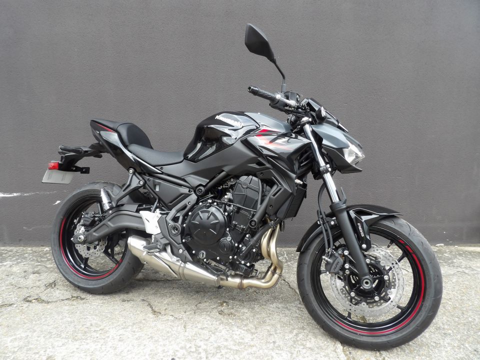 KAWASAKI Z 650 (47.5CV) 4