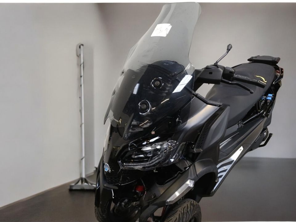 PIAGGIO MP3 400 RST SPORT 4