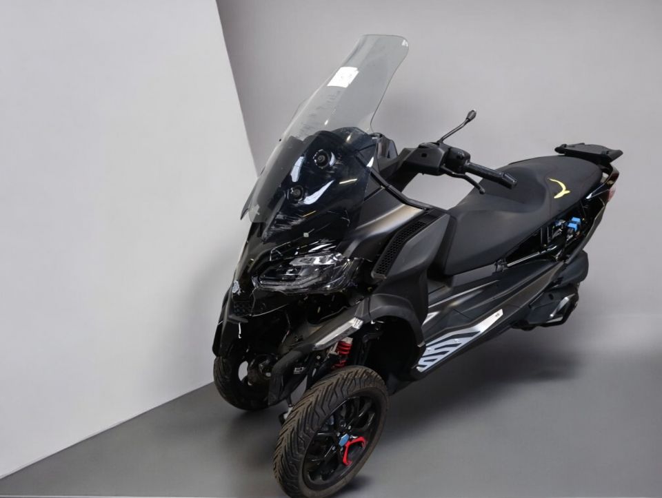 PIAGGIO MP3 400 RST SPORT 4