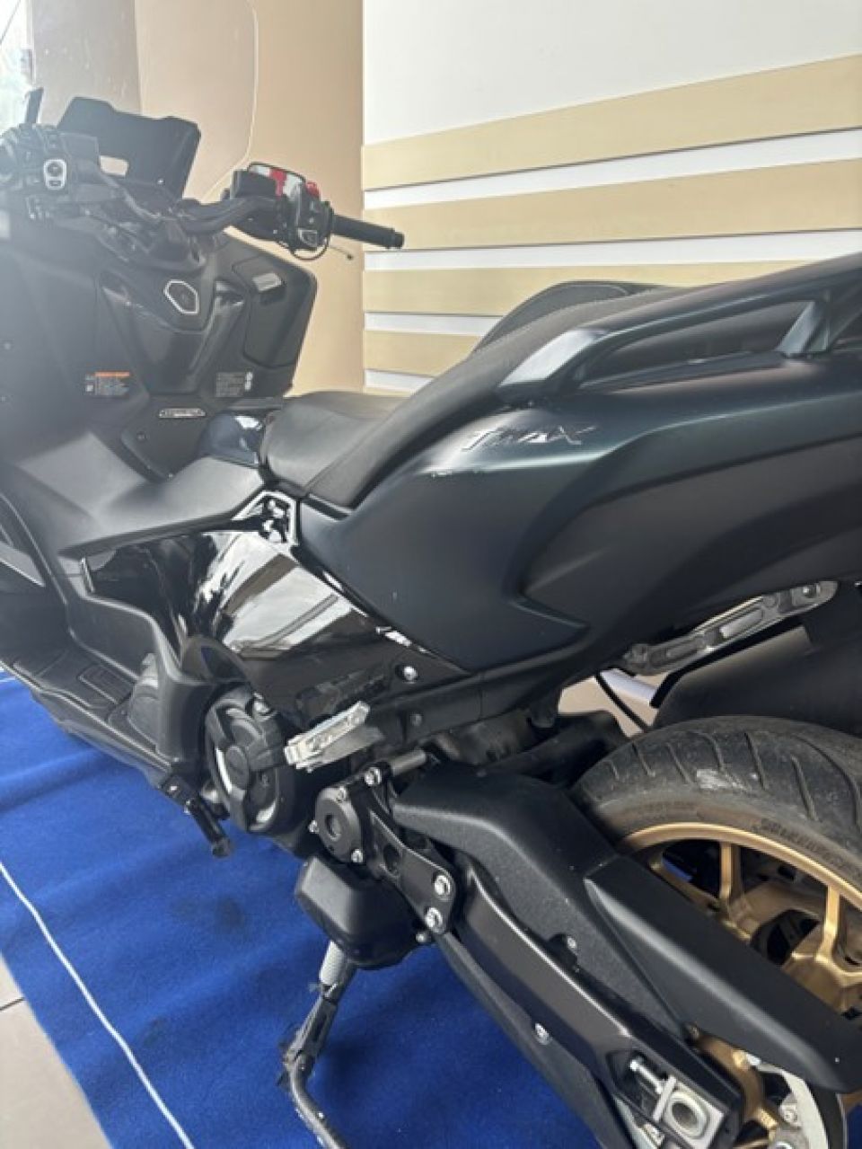 YAMAHA XP T-MAX 560 TECH MAX 4