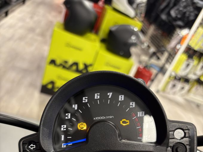 KAWASAKI VULCAN 650 S 4