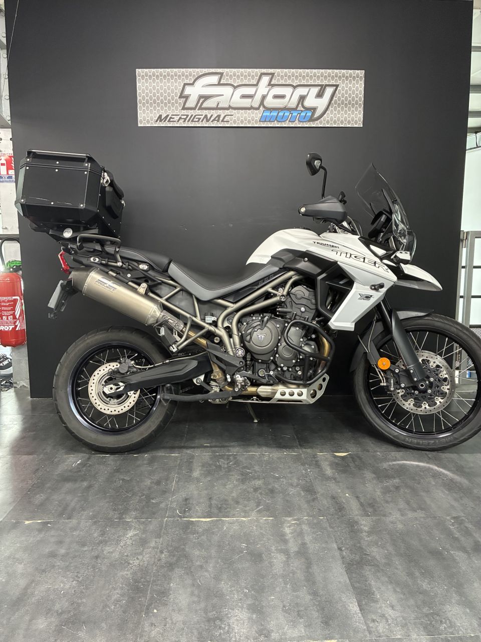 TRIUMPH TIGER 800 XCA 4