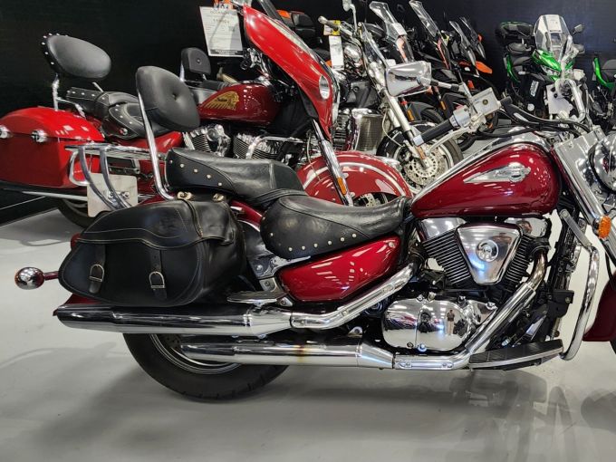 SUZUKI INTRUDER 1500 4
