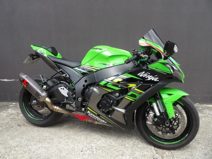 KAWASAKI ZX-10R 4