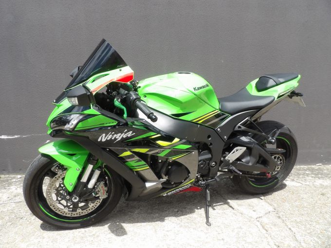 KAWASAKI ZX-10R 4