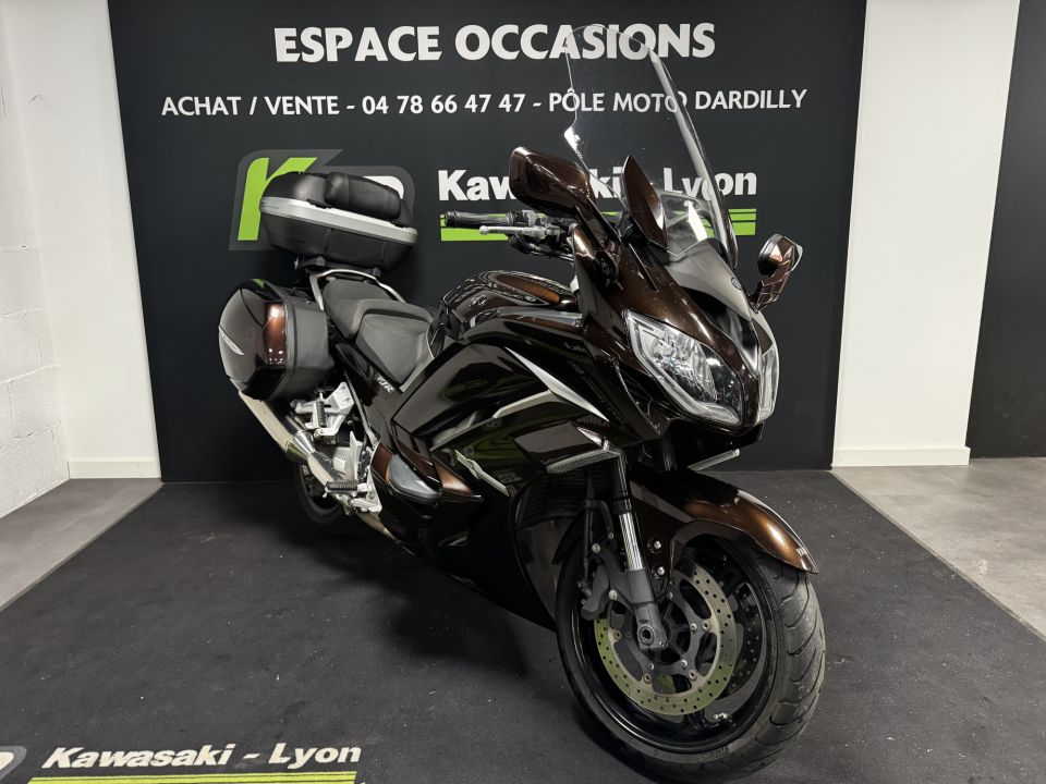 YAMAHA FJR 1300 ABS 4