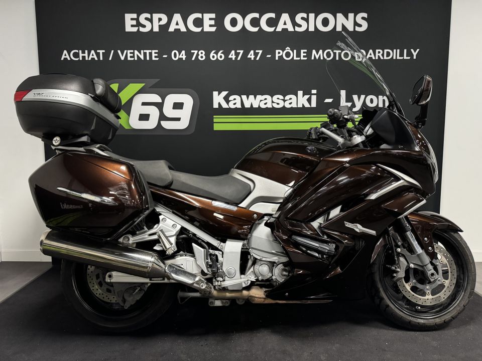 YAMAHA FJR 1300 ABS 4