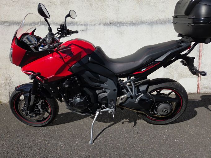 TRIUMPH TIGER 1050 SPORT 4