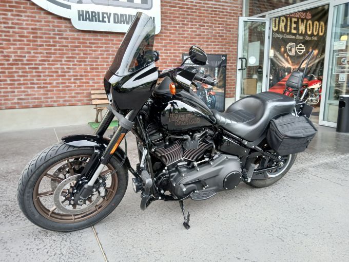 HARLEY-DAVIDSON SOFTAIL LOW RIDER 1868 S 4