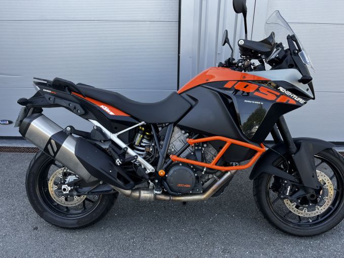 KTM 1050 ADVENTURE 4