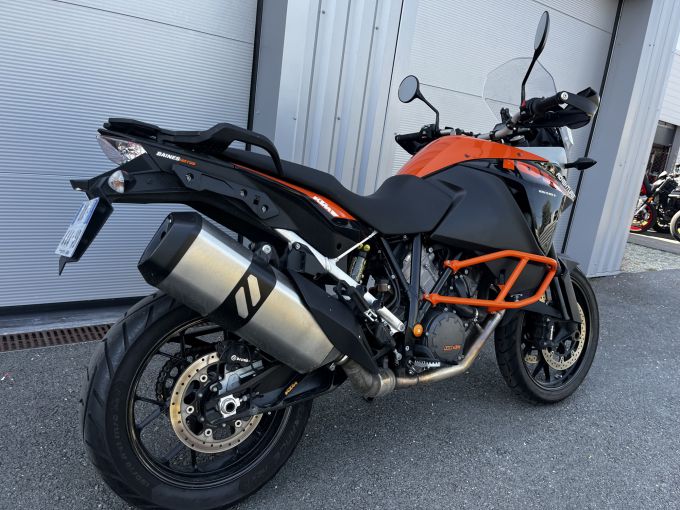 KTM 1050 ADVENTURE 4