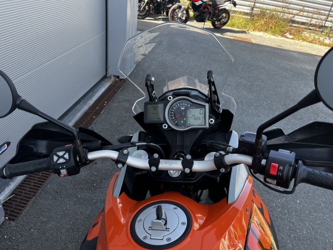 KTM 1050 ADVENTURE 4
