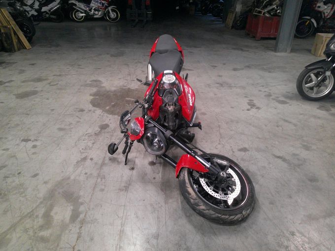 DUCATI MONSTER S 900 4