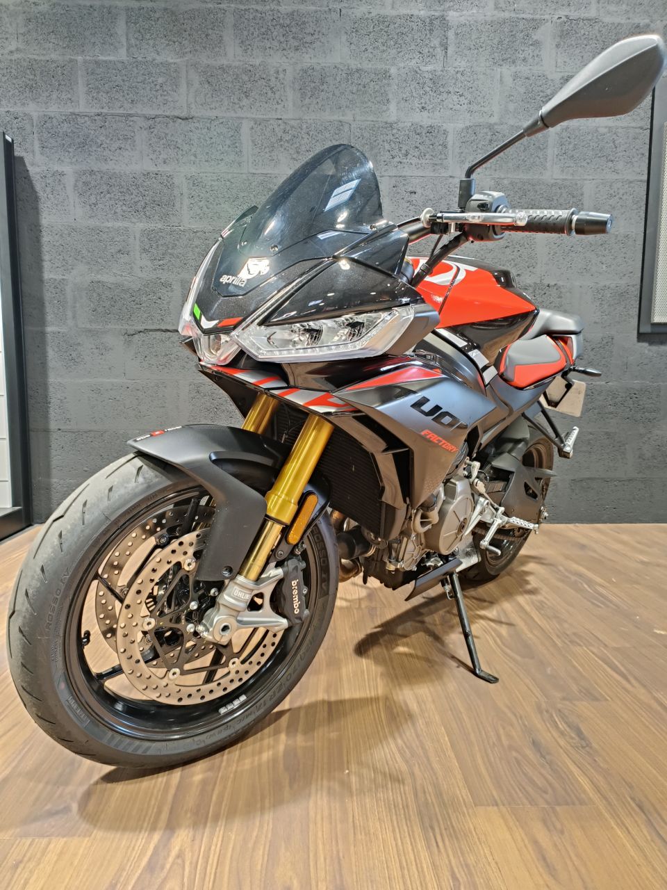 APRILIA TUONO 660 FACTORY 4