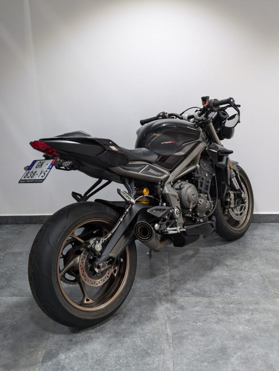 TRIUMPH STREET TRIPLE 765 RS 4