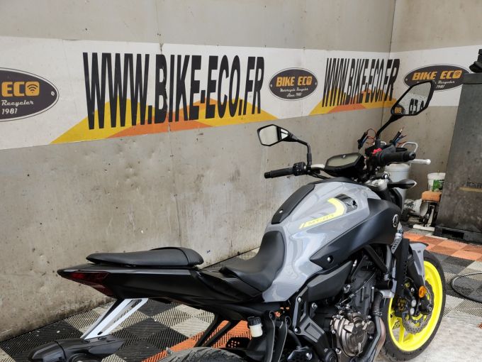YAMAHA  4