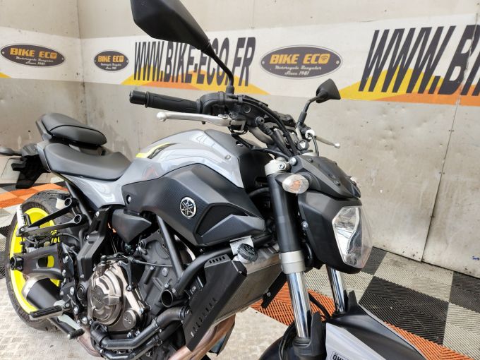 YAMAHA  4