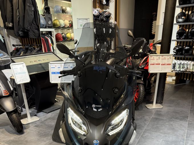 PIAGGIO MP3 530 HPE EXCLUSIVE 4