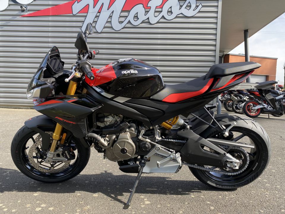 APRILIA TUONO 660 FACTORY 4