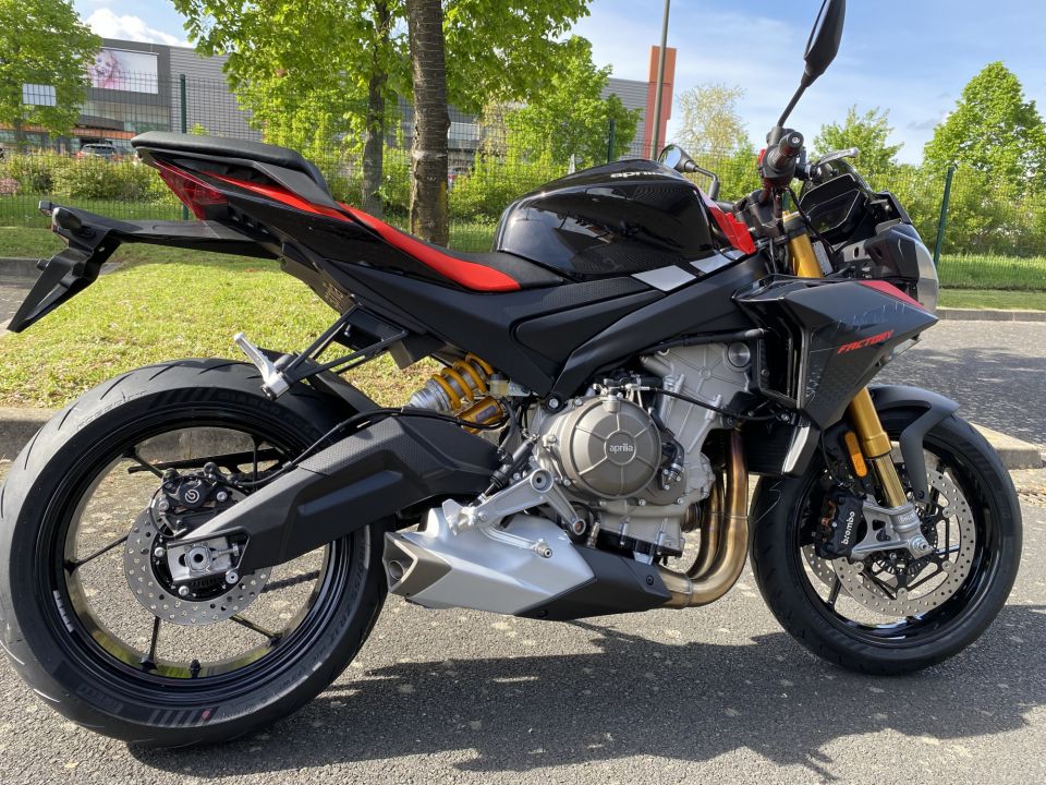 APRILIA TUONO 660 FACTORY 4