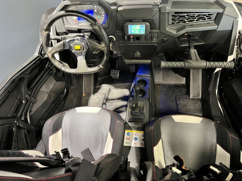 POLARIS RZR TRACTEUR 4