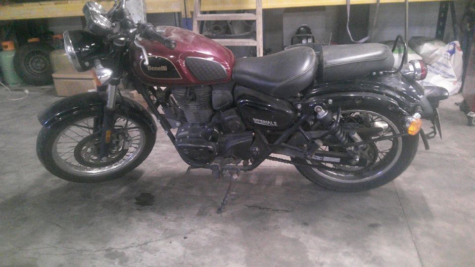 BENELLI IMPERIAL 400 4