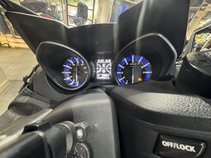 YAMAHA XP T-MAX 560 TECH MAX 4