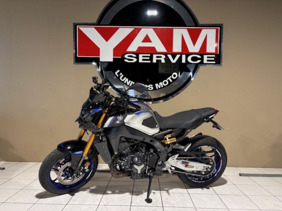 YAMAHA MT-09 SP 4